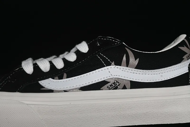 All categories Vans Vans series Vans Low Vans low top Vans Sk8-Low Vans low-top casual skateboard shoes VN0A4UUK2V4